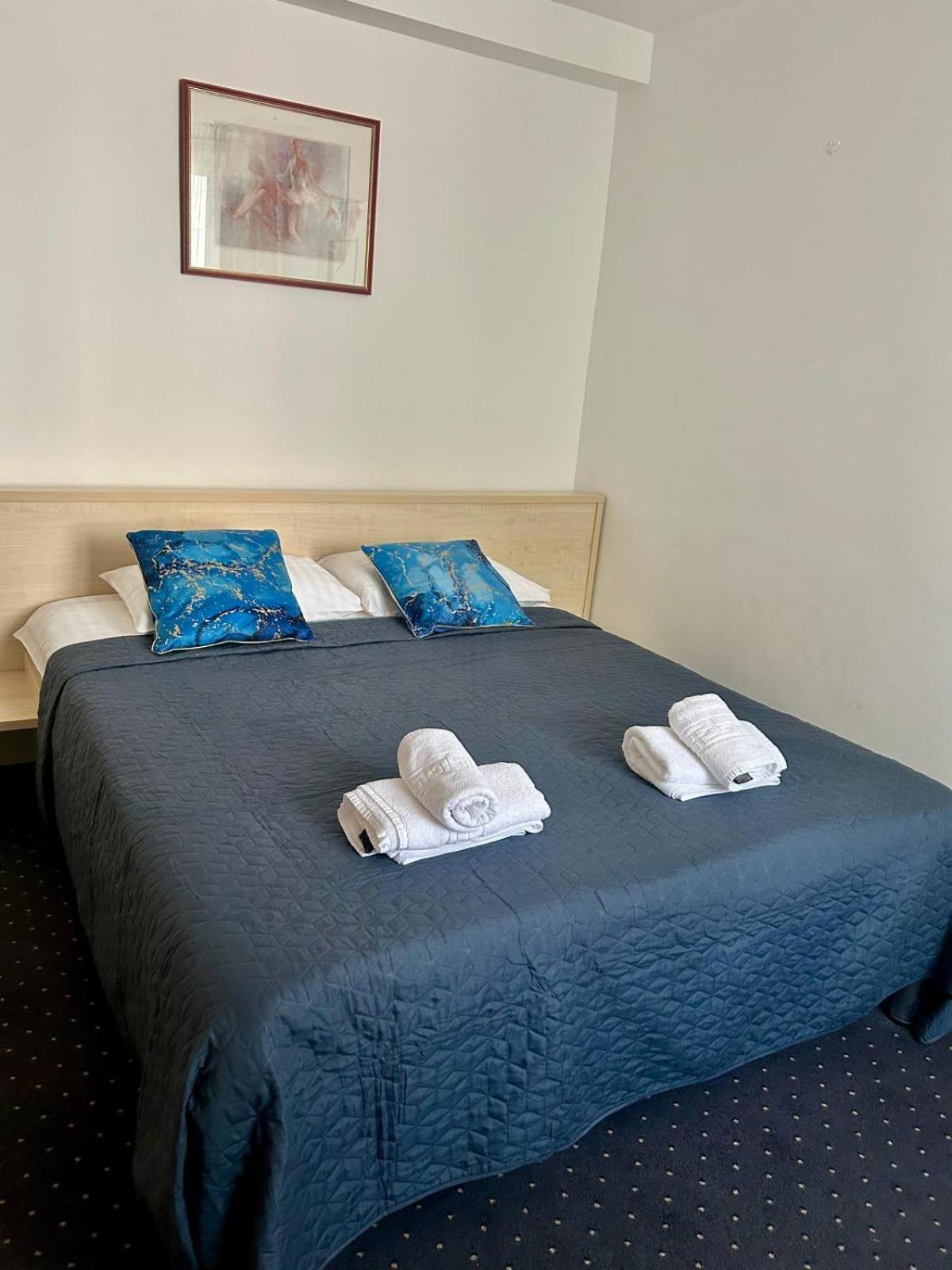 טימישוארה Hotel Pacific מראה חיצוני תמונה