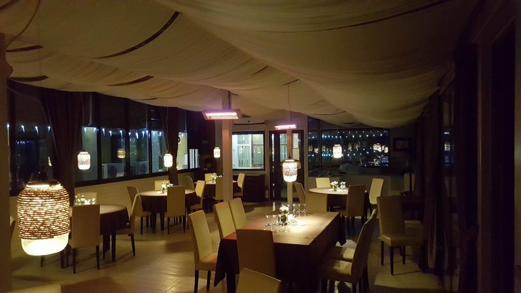 טימישוארה Hotel Pacific מראה חיצוני תמונה